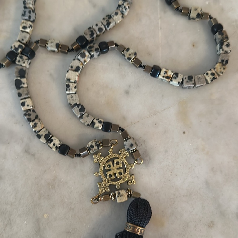 VSA Necklace - Picture 2 of 4